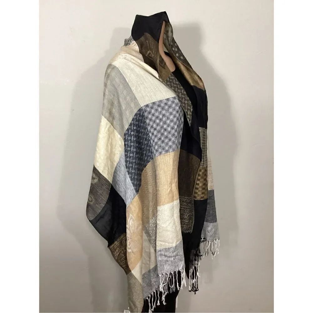 New. C. J. Banks scarf. Retails $69 - Picture 3 of 8